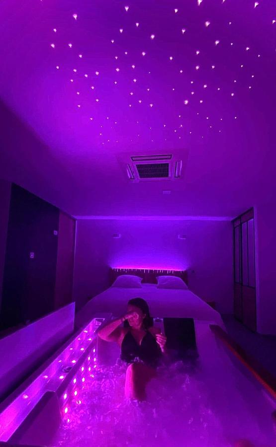 Adorable Guest House Avec Balneo Et Piscine Olonne-sur-Mer Ngoại thất bức ảnh